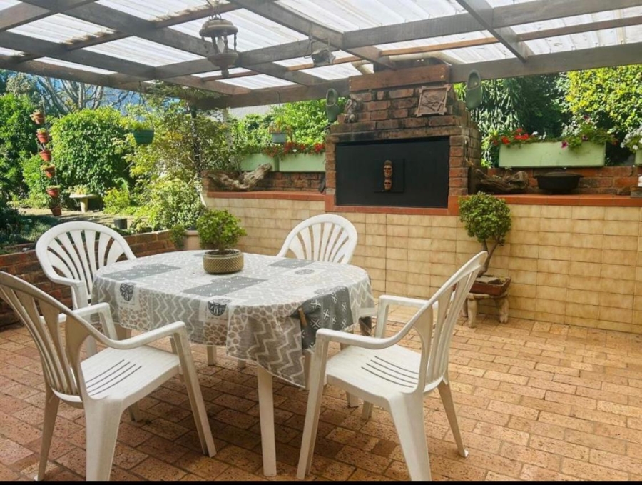 3 Bedroom Property for Sale in Beacon Bay Eastern Cape